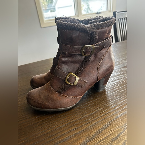 Baretraps akasha ankle boots fuzzy faux leather Victorian regency prairie chic - Picture 6 of 11